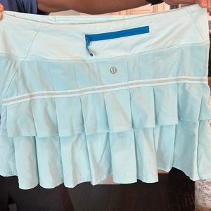 Lululemon seafoam green tennis skirt